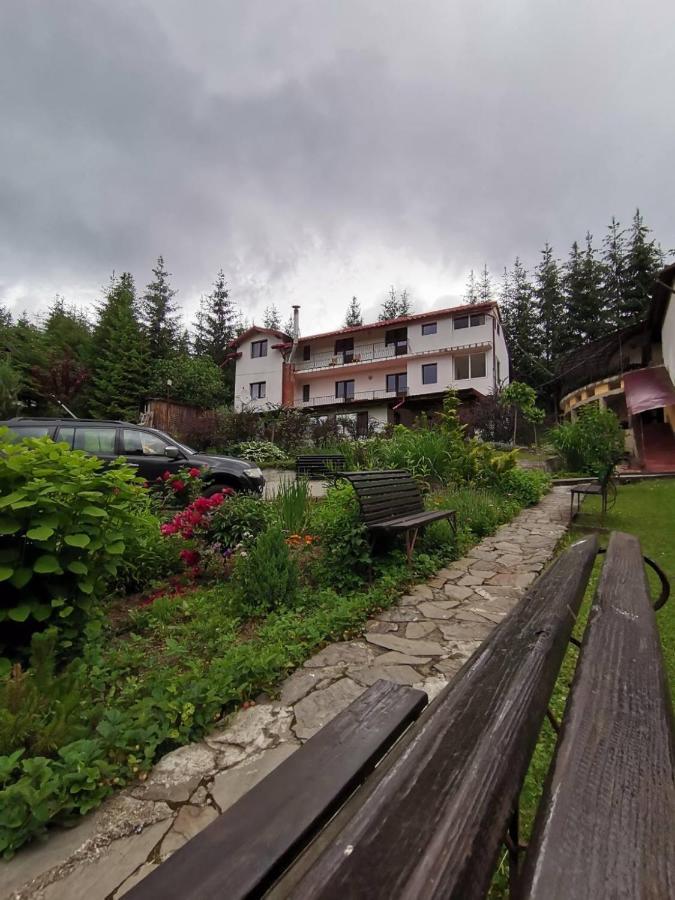Pensiunea Lu' Movila Дурау Екстериор снимка